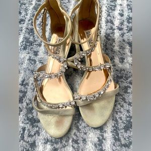 Low wedge Badgley Mischka dressy sandals
